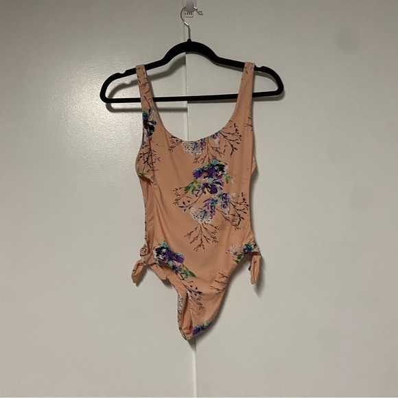 Rip Curl Sweet Nothing Floral One-Piece Swimsuit Size Small - Picture 6 of 9